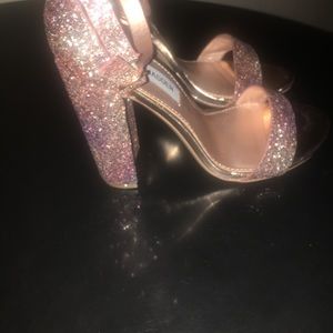 STEVE MADDEN Rosegold Sparkly Heels COMES WITH BOX